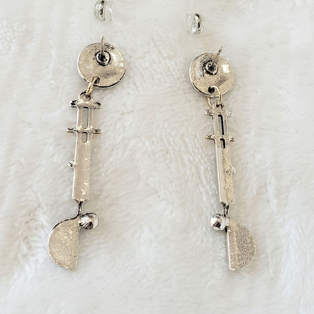 1295- Vintage Tribal Handcrafted Antique Silver Plated Earrings NWT - Picture 4 of 7